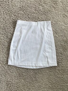 H&M White Ribbed Mini Skirt with Slit